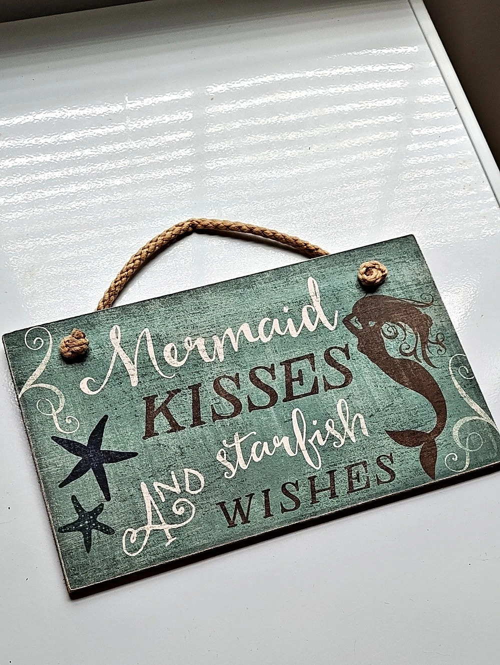 Mermaid Kisses Starfish Hanging Sign